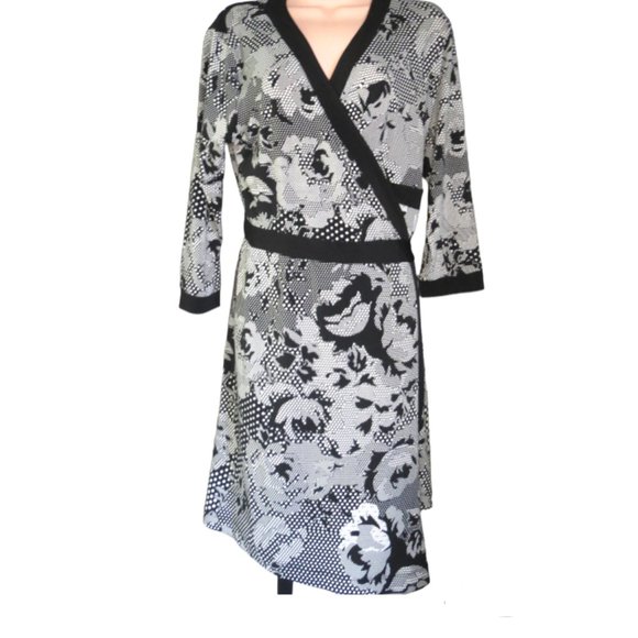 STYLE & CO. Dresses & Skirts - STYLE & CO - PETITE - wrap style dress - size XL